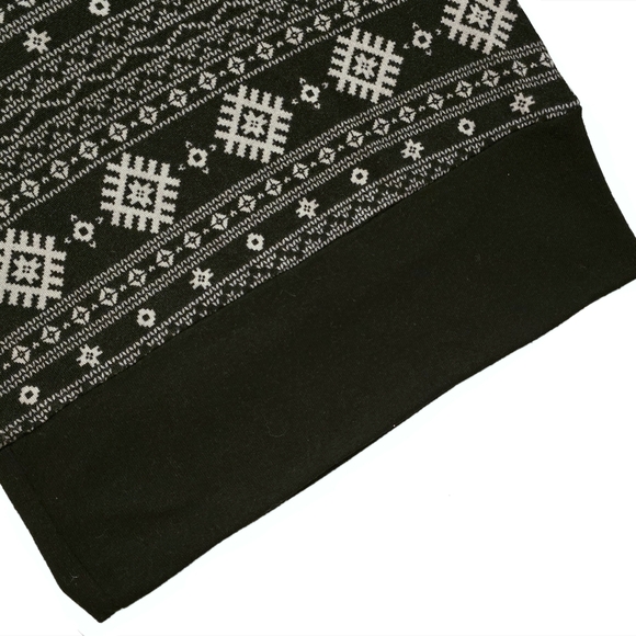 🟢No Boundaries Christmas Snowflake Aztec Print Sweater Dress Size Small Black - Picture 3 of 9